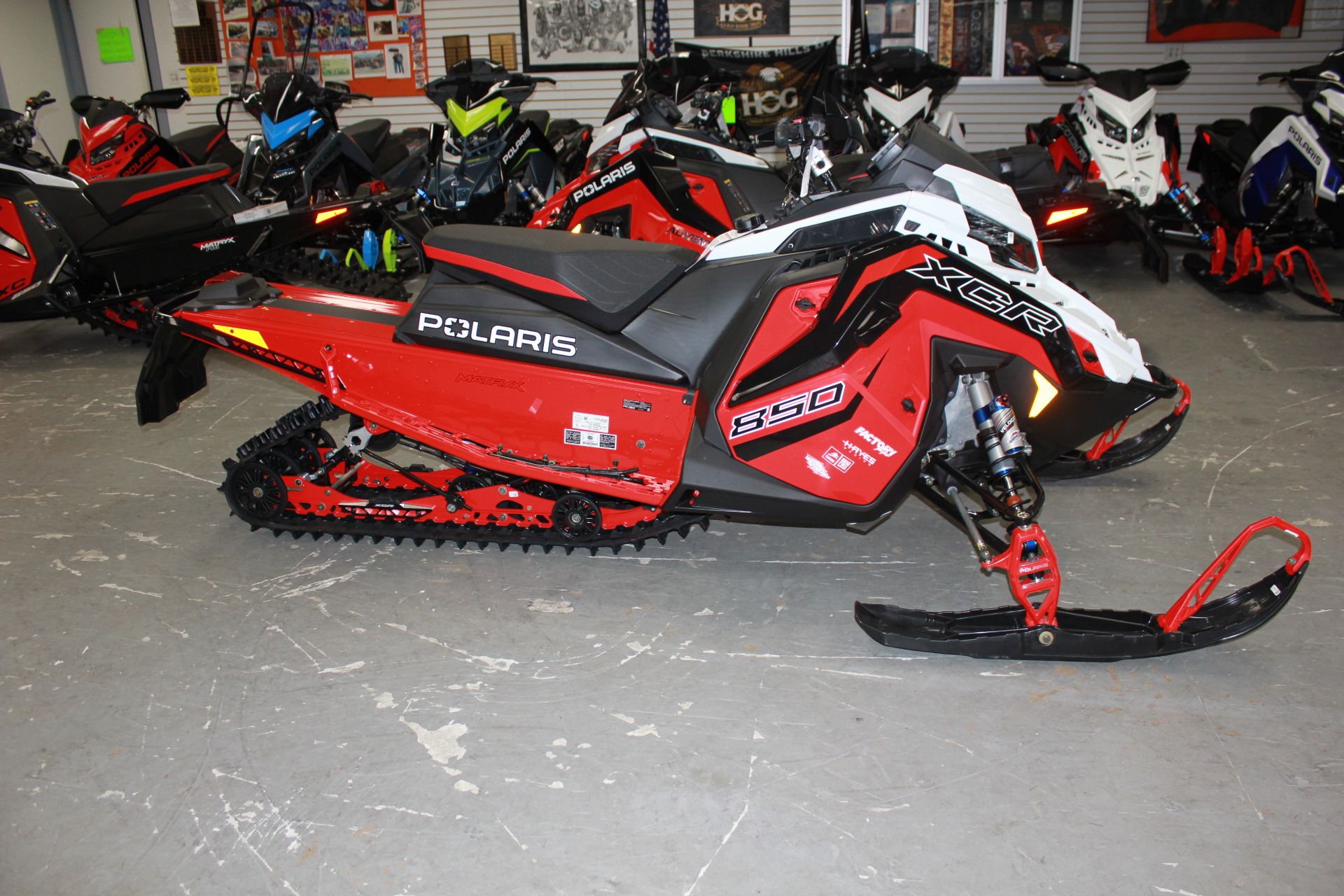 New 2023 POLARIS 850 INDY XCR 136