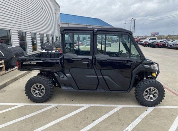 New 2024 Can-Am® Defender MAX Lone Star Cab HD10